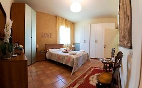 Hause Megghi